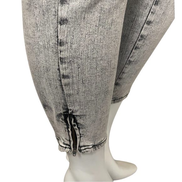 LASER JEANS BLACK ACID WASH - Picture 3 of 5